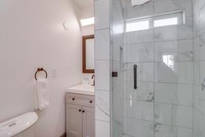 Koupelna v ubytování OB Loungin 1 + 28 fotografií