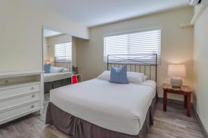 Postel nebo postele na pokoji v ubytování OB Loungin 1