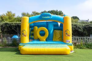 Galeriebild der Unterkunft Mobil Home XXL 4 chambres - Camping La Pointe de Roscoff in Roscoff + 12 Fotos