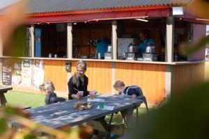 Galeriebild der Unterkunft Mobil Home XXL 4 chambres - Camping La Pointe de Roscoff in Roscoff