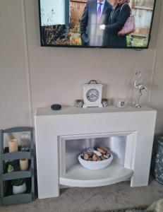 A television and/or entertainment centre at Yealands Delight