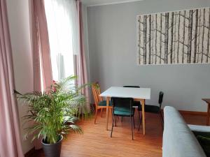 Zdjęcie z galerii obiektu Apartament przy galerii FORUM Gliwice Witkiewicza w mieście Gliwice