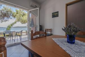 Gallery image of Apartments Mare More in Brodarica