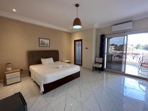 Gambar di galeri bagi Apartments Plaza Hotel di Kololi