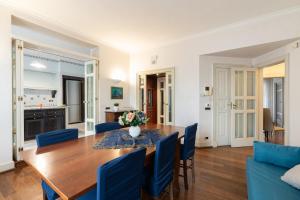 Kuchyň nebo kuchyňský kout v ubytování B&B Frida Suite Home