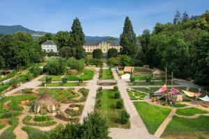 an aerial view of a garden at Villa calme avec vue 4 à 8 personnes - salle de sport in Saint-Amarin