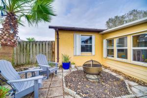 Zahrada ubytování Lovely Merritt Island Home with Kayak and Fire Pit!