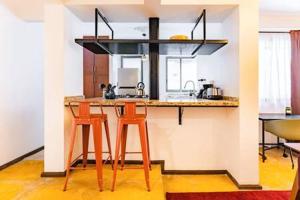 Kuchyň nebo kuchyňský kout v ubytování NEW Amsterdam St Condo Parque Mexico 5-min Walk