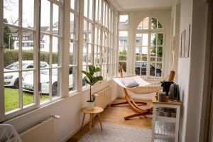 Χώρος καθιστικού στο VILLA I 100m Kurpark I Wintergarten Boxspringbett I NETFLIX