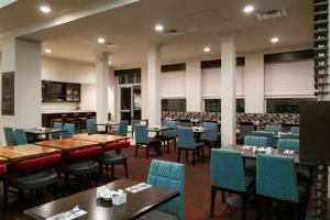 Restorāns vai citas vietas, kur ieturēt maltīti, naktsmītnē Hilton Garden Inn Columbus/Dublin