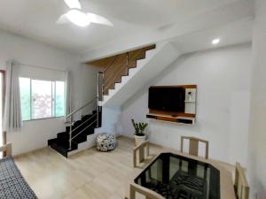 Μια τηλεόραση ή/και κέντρο ψυχαγωγίας στο Solares Tucuns Búzios