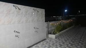 CalapanLS Resthouse - Loft studio with pool and garden access的相册照片
