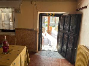 Fotografie z fotogalerie ubytování Casa Rural El Reloj v destinaci Salobralejo