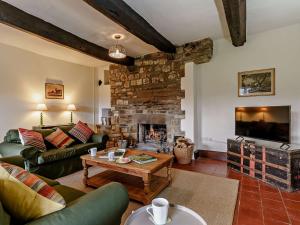 Χώρος καθιστικού στο 2 Bed in Llanover 91242