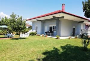 Zahrada ubytování Deppy's House κοντά στα λουτρά Πόζαρ