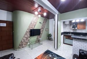 Kuchyň nebo kuchyňský kout v ubytování Double twins Hotel & Suites