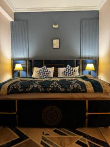 Ένα ή περισσότερα κρεβάτια σε δωμάτιο στο Aesthetic Condo/ 1BHK