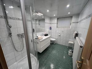 Koupelna v ubytování Am Randersberg - Wohnung Nr 4