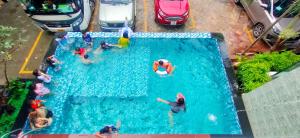 Bazén v ubytování Kieu Anh Hotel Vung Tau nebo v jeho okolí