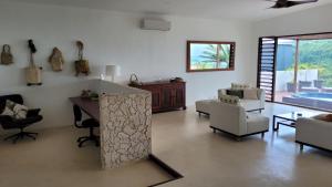 Posezení v ubytování Longview - stunning views, sleeps 8