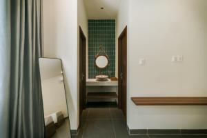 Fotografie z fotogalerie ubytování De V’Charm Hotel v destinaci Ðông Tác (1)