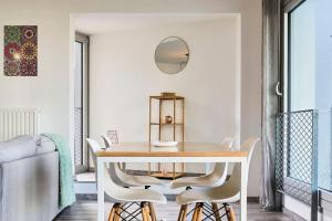 Ảnh trong thư viện ảnh của Appartement proche métro & 2 balcons + parking ở Lille