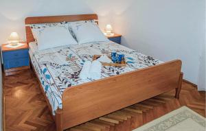 Posteľ alebo postele v izbe v ubytovaní 3 Bedroom Gorgeous Home In Banjol