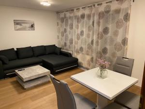 Posezení v ubytování Appartement am Kaibach - Küche - Balkon - Bad
