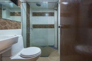 Ένα μπάνιο στο Grand Orchard Hotel Premier +29 φωτογραφίες