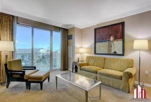 MGM Signature-06-714 1Br 2Ba Balcony Suite
