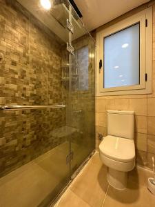 Et badeværelse på Modern apartment