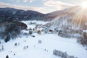 Το Arabella Jagdhof Resort am Fuschlsee, a Tribute Portfolio Hotel τον χειμώνα