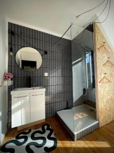 Φωτογραφία από το άλμπουμ του Maison Yuki - Appartement chic - Netflix et Parking gratuit σε Le Mont-Dore