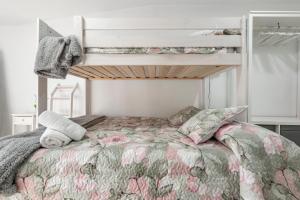 Posteľ alebo postele v izbe v ubytovaní Bettatur Apartaments Rera Sant Domenech