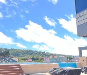 widok na niebo z budynku w obiekcie Box A.venu w mieście Calapan