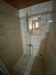 Bilik mandi di Camel Apartment +58 gambar