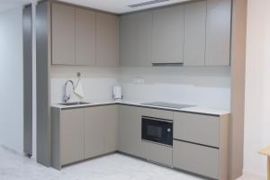 Foto Kuala Lumpuris asuva majutusasutuse 伊顿Eaton Residences 双子塔旁 无边银河泳池 五星民宿 坐揽无敌夜景 便捷行李寄存 galeriist