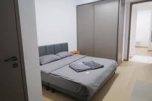 Foto Kuala Lumpuris asuva majutusasutuse 伊顿Eaton Residences 双子塔旁 无边银河泳池 五星民宿 坐揽无敌夜景 便捷行李寄存 galeriist