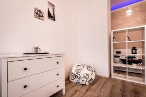 Crimson Crease Apartment 1066 Budapest, 25 Dessewffy utca kép - 2