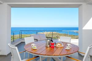 ゴルフォ・アランチにあるVilla Marconi Apartment 12a atticoのギャラリーの写真