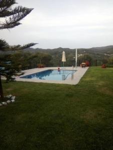 Bazén v ubytování Cretan Crest Villa nebo v jeho okolí