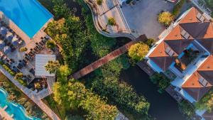 an overhead view of a house with a swimming pool at Jiva Beach Resort - Ultra All Inclusive in Fethiye