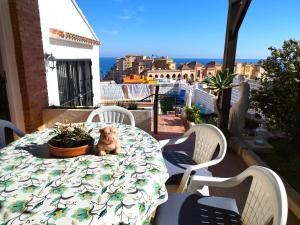 Balkon lub taras w obiekcie Evans Realty AL Villa & Piscina & Garaje & Playa