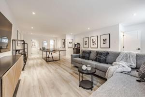 Χώρος καθιστικού στο Légendaire Private Hot Tub Game room +25 φωτογραφίες