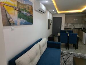 Гостиная зона в Nurel Shark Residence