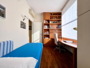 Postel nebo postele na pokoji v ubytování Stylish room in milano
