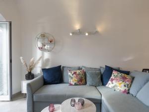 Χώρος καθιστικού στο Holiday Home Terrazza Riva by Interhome