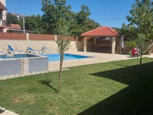 Πισίνα στο ή κοντά στο Holiday Home Lucija by Interhome +16 φωτογραφίες