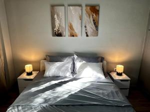 Postel nebo postele na pokoji v ubytování Your Cozy Home in Athens