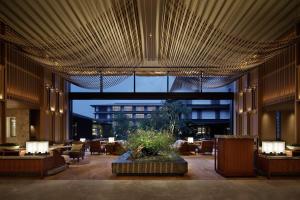 Posezení v ubytování HOTEL THE MITSUI KYOTO, a Luxury Collection Hotel & Spa